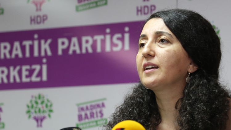HDP Parti Sözcüsü Ebru Günay: Askeri yöntemler ve yayılmacı politikalar dünya barışını tehdit ediyor. Acilen ateşkes sağlanmalı